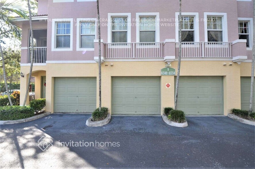 Building Photo - 6554 W Sample Rd