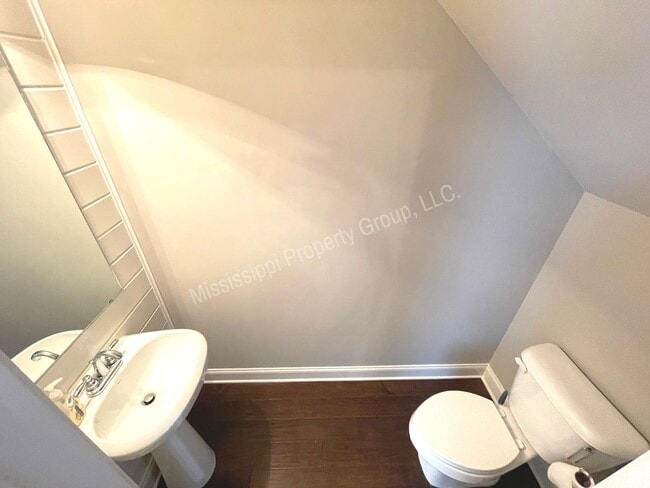 Building Photo - 4BD/4.5BA FOR RENT - Only Through 7/18/2024