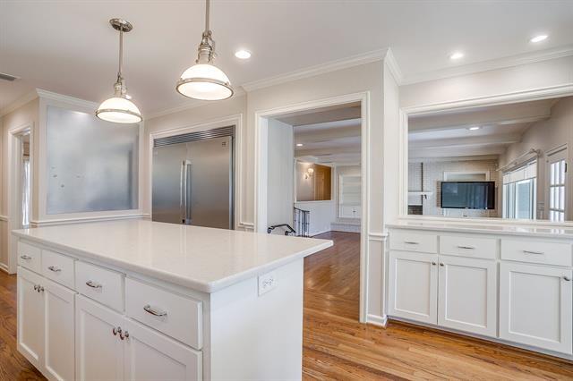 Building Photo - 2400 Winton Terrace W