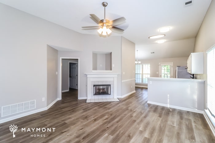 Building Photo - 7332 Pecan Meadow Dr W