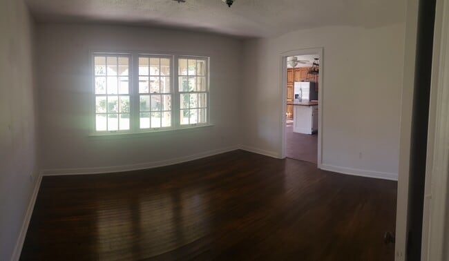Building Photo - 612 NW 36th Terrace