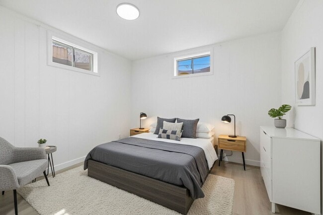 Building Photo - Spacious 5-Bedroom Home with Modern Updates and Natural Light