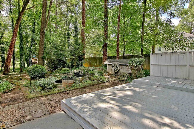 Building Photo - 702 Bookman Point