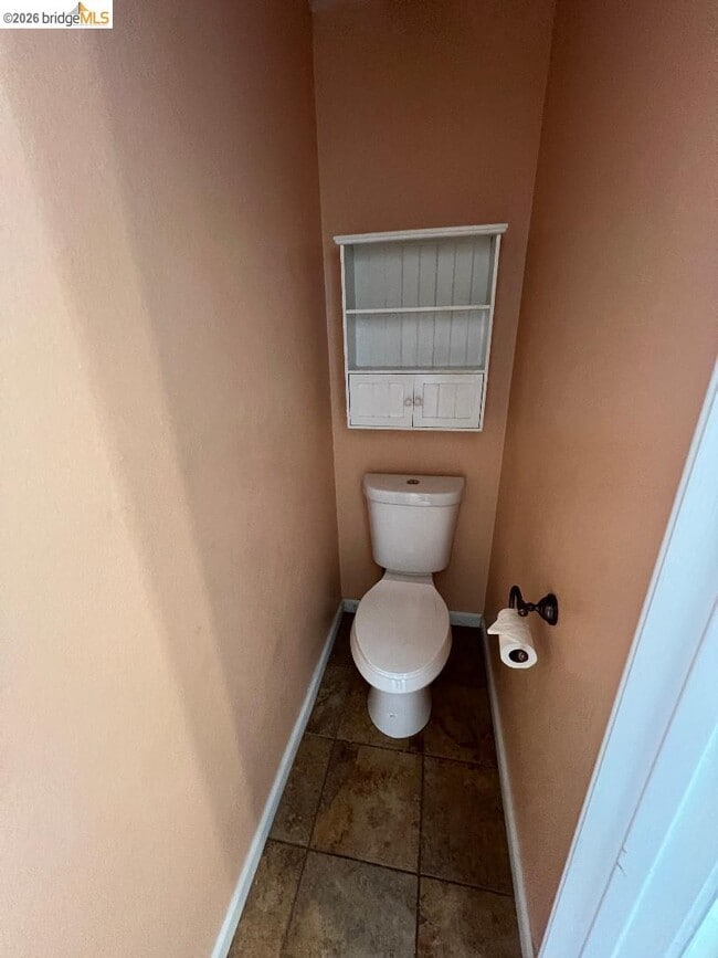 Building Photo - 4525 Waterford Way