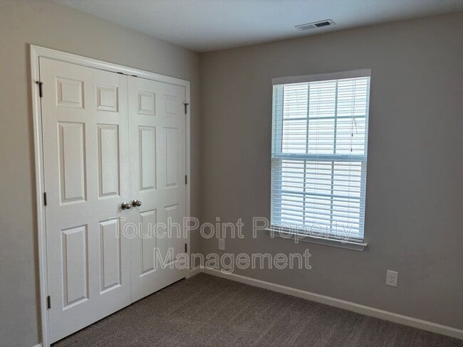 Building Photo - 3833 Fircrest Dr