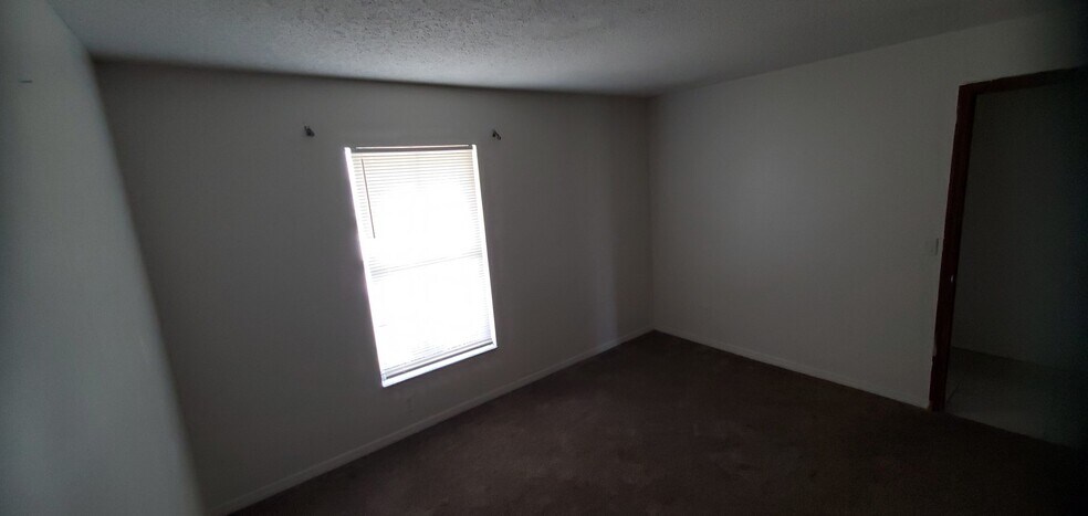 Building Photo - 1222 Tino Ct