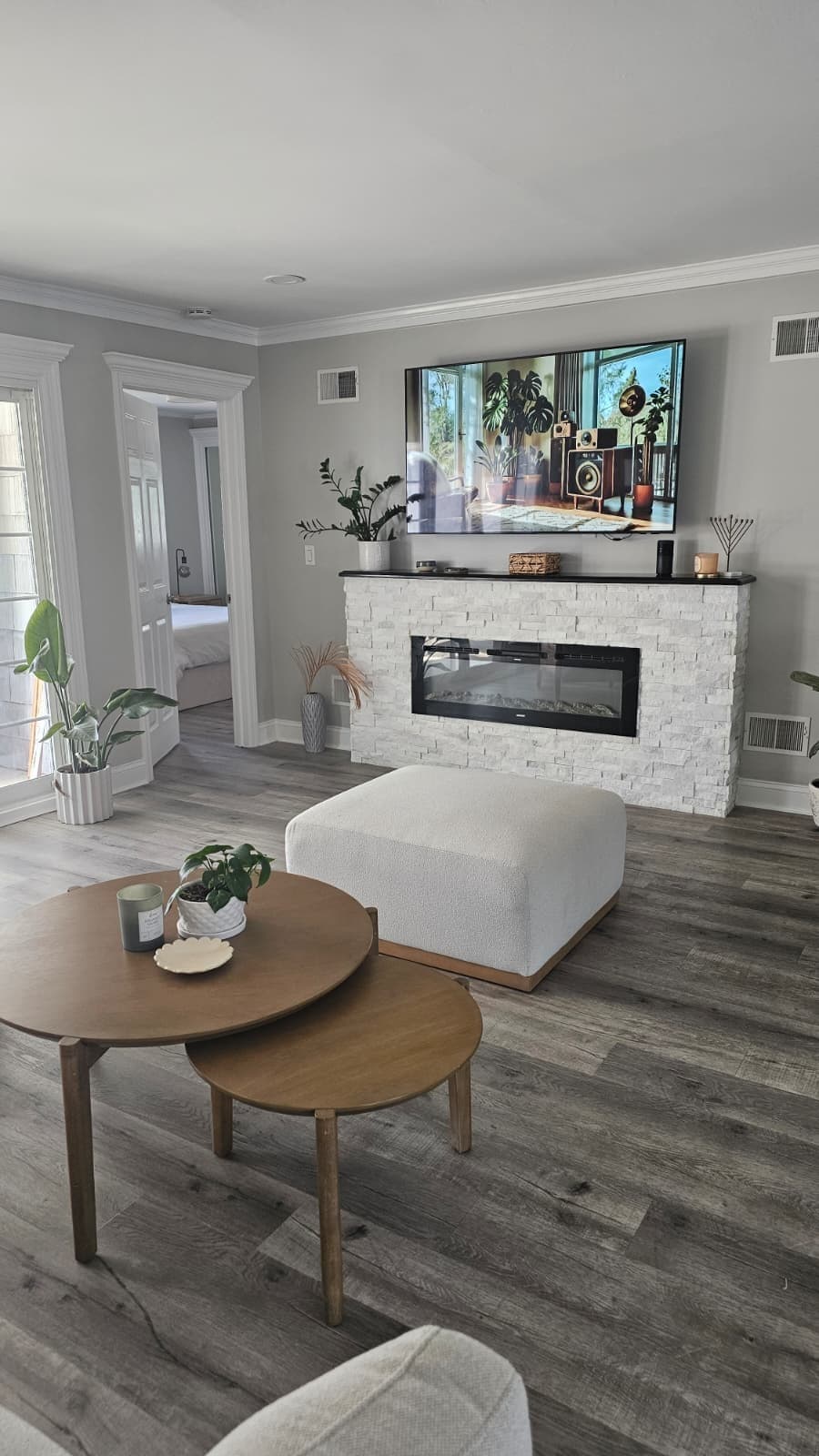 Building Photo - 69 Hahn Ave