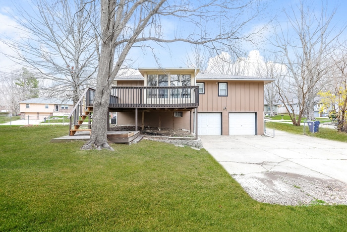 Building Photo - 1701 SE 2 St