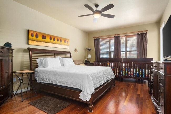 Master Bedroom - 2046 Mandarin Ln