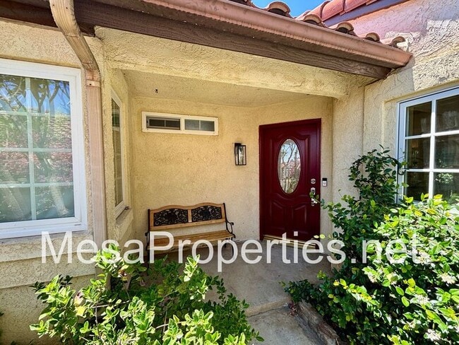 Building Photo - 9754 Willow Wood Dr