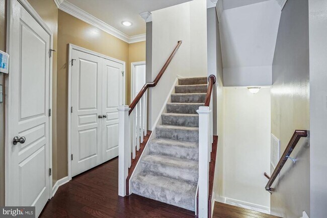 Building Photo - 12789 Lotte Dr