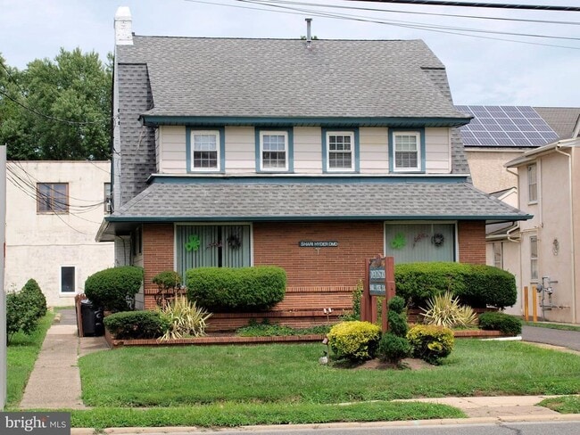 Primary Photo - 407 White Horse Pike