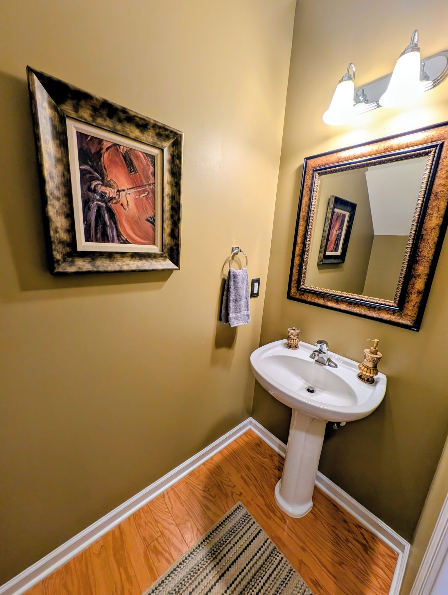 Building Photo - 711 Keystone Park Dr