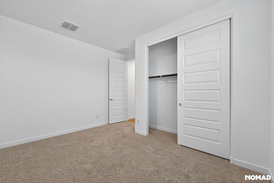 Building Photo - 8159 E Paloma Ave