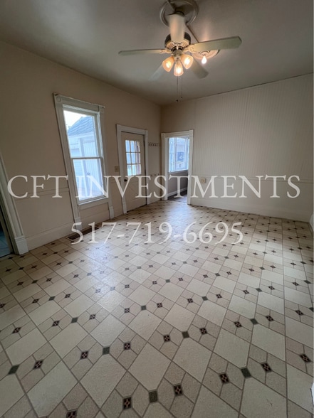 Dining Room - 121 W Seminary St