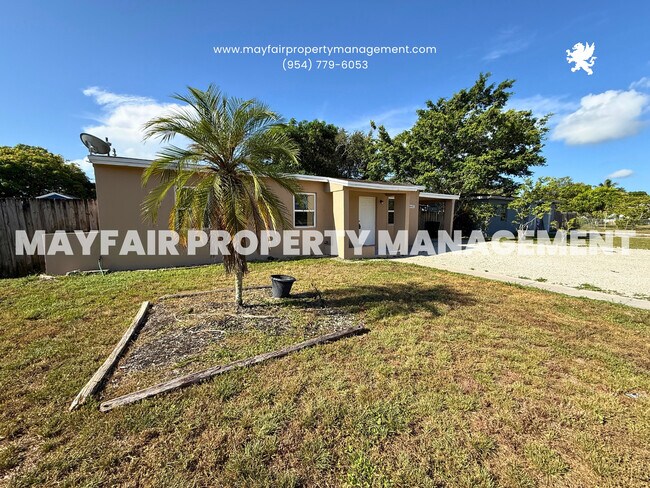 Building Photo - 1642 NW 13th Ct