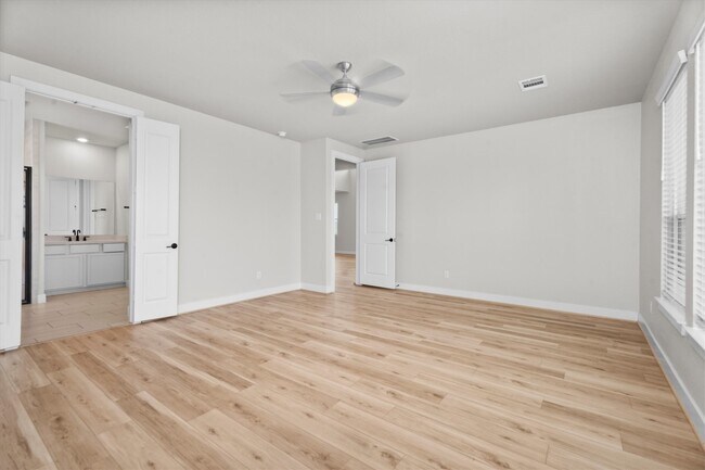 Building Photo - 24126 Orchard Oriole Ct