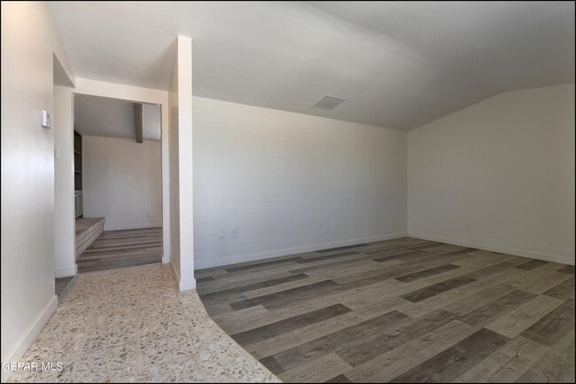 Building Photo - 7117 Alto Rey Ave