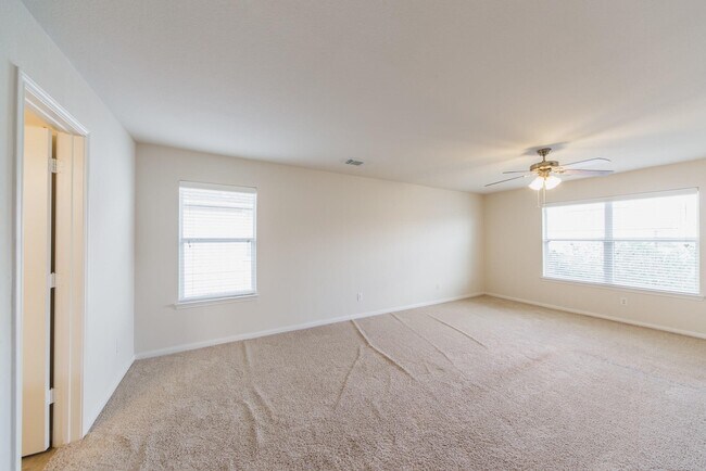 Building Photo - 2411 Gable Hollow Ln