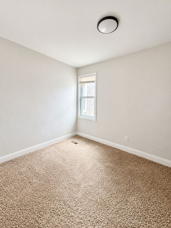 Building Photo - 1714 Meadow St
