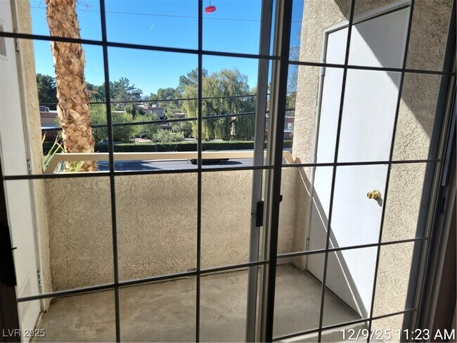 Building Photo - 1987 Cutlass Dr