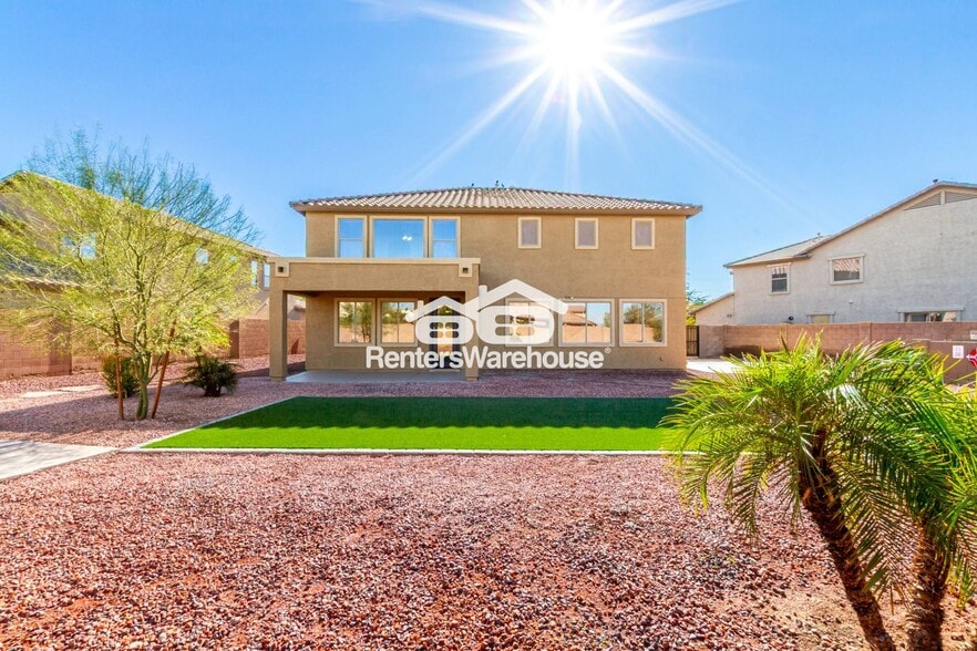 Building Photo - 12018 W Vernon Ave