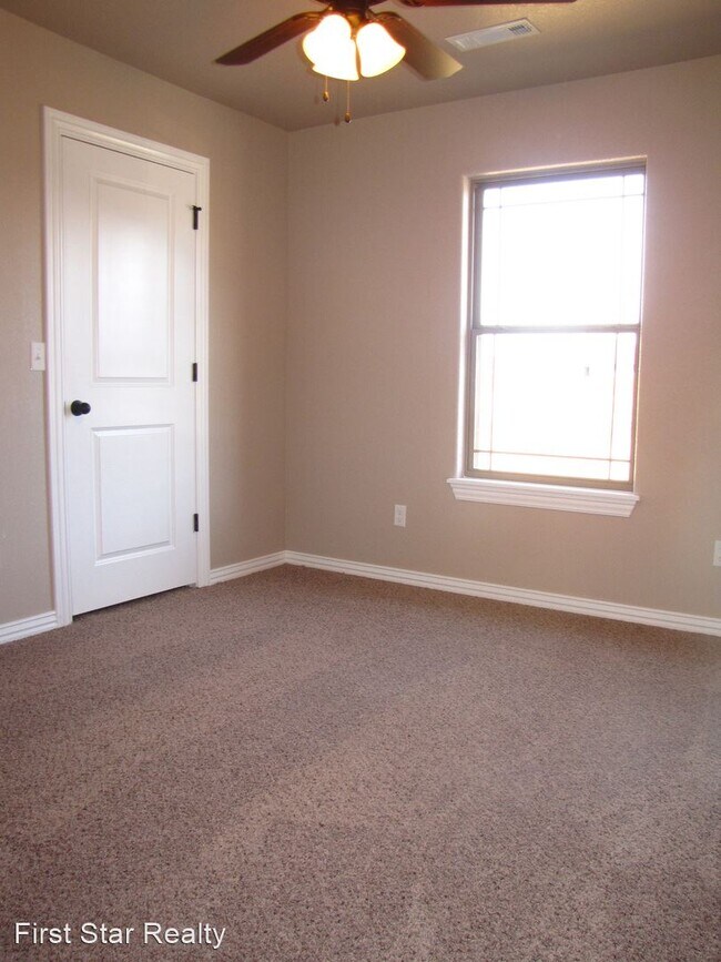 Building Photo - 3 br, 2 bath House - 1630 Omaha Drive