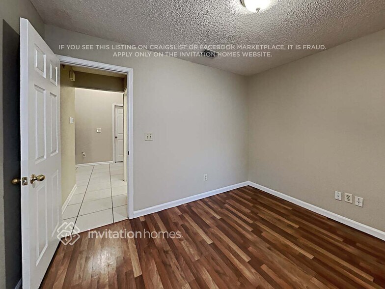 Building Photo - 1724 Chandelier Cir W