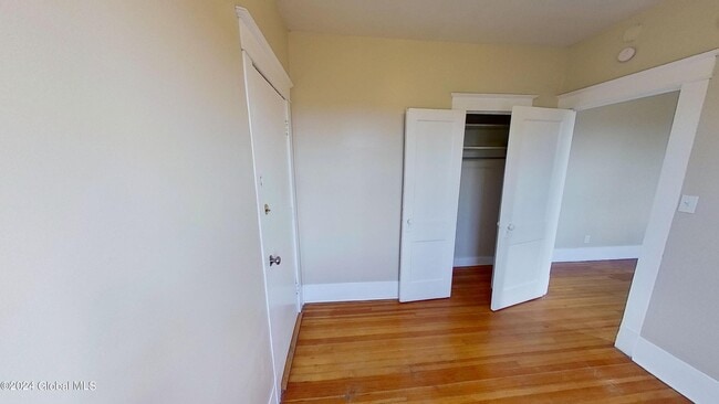 Building Photo - 469 Delaware Ave