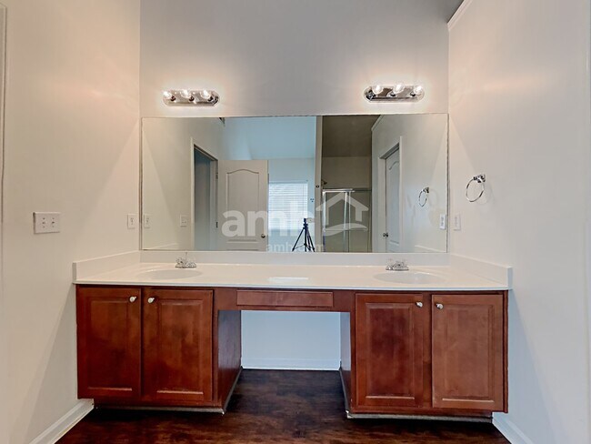 Building Photo - 4158 Elderberry Dr