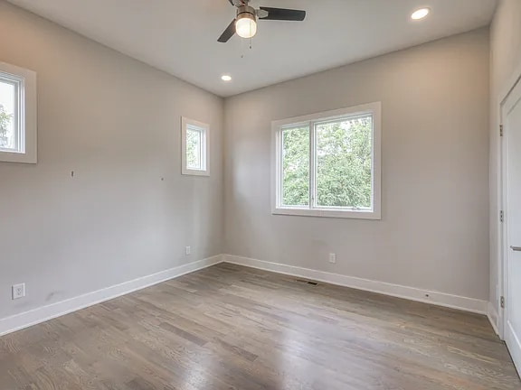 Building Photo - 2137 Buena Vista Pike