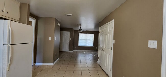 Building Photo - 2262 FM2864