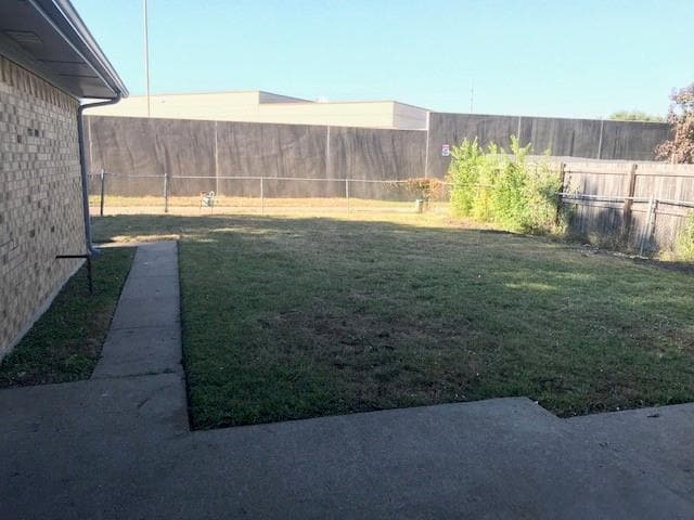 Building Photo - 2317 Saharah Dr