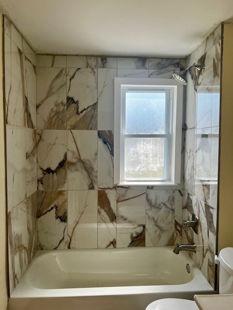 Building Photo - 689 Smith Ave