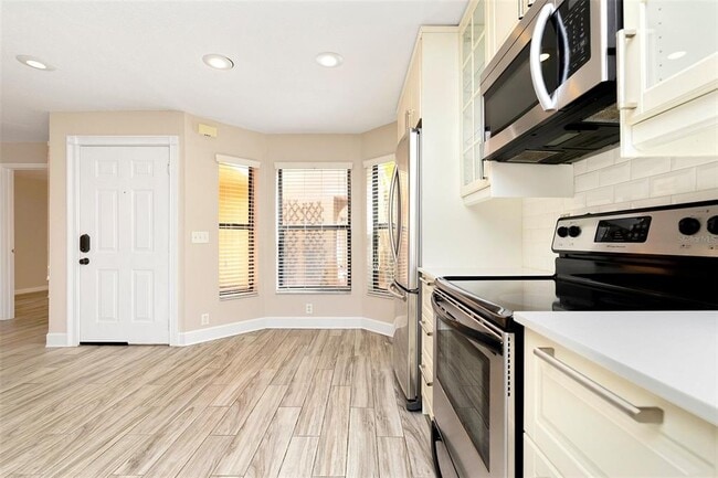Building Photo - 7711 Sugar Bend Dr