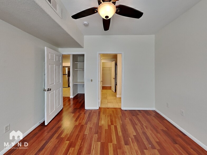 Building Photo - 9975 Peace Way