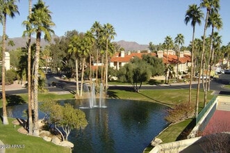 Building Photo - 9708 E Vía Linda