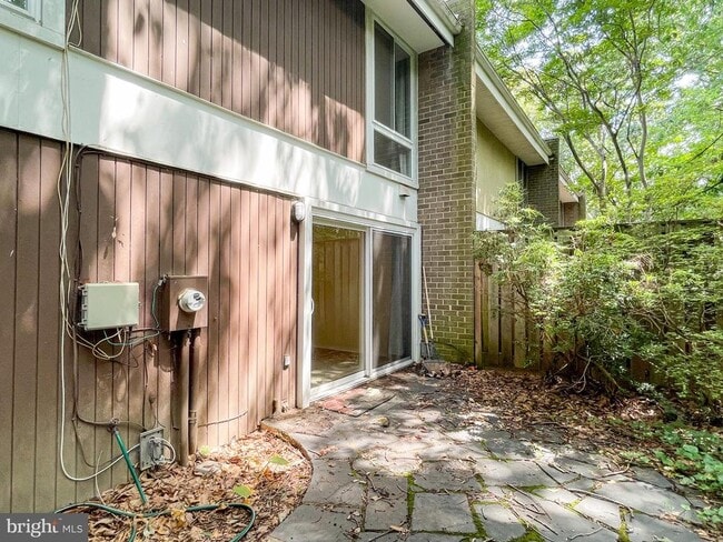 Building Photo - 1781 Wainwright Dr