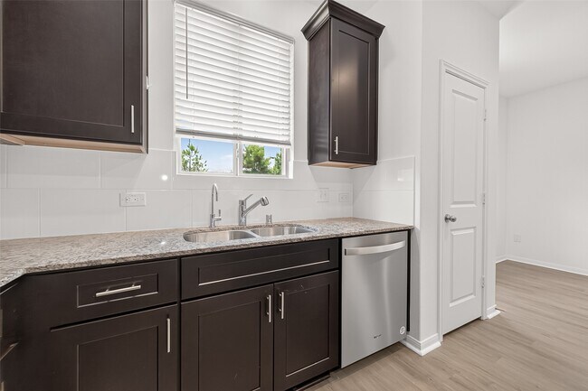Building Photo - 338 Shady Cedar Hl Ln
