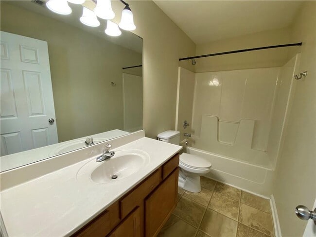Building Photo - 3367 Harvest Ridge Ln NE