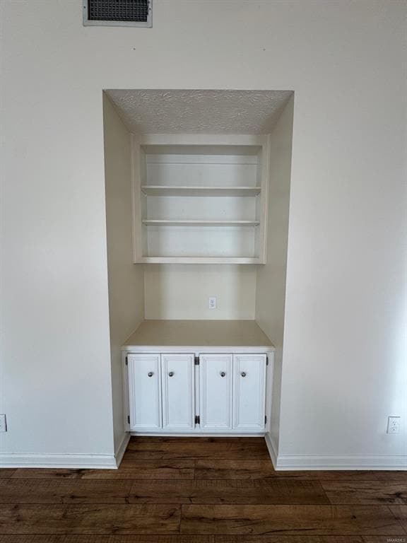 Building Photo - 6897 Brownwood Ln