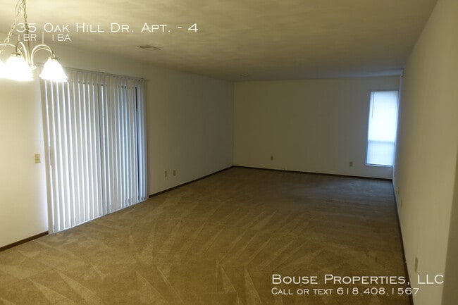 Building Photo - 35 Oak Hill Dr