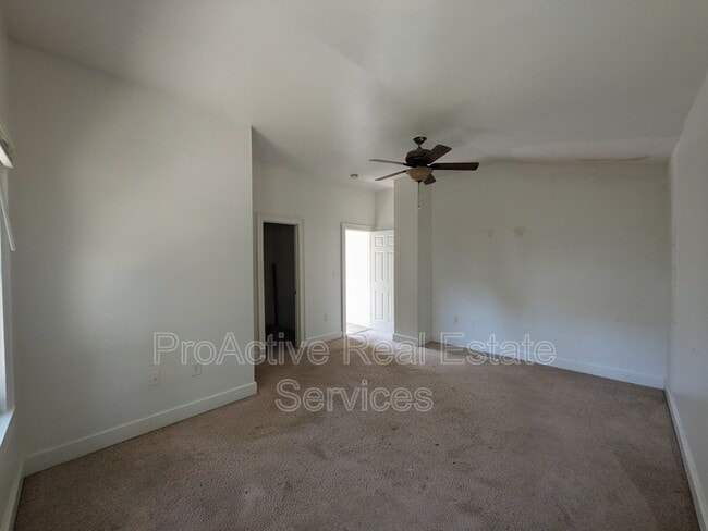 Building Photo - 1412 Melrose Pkwy