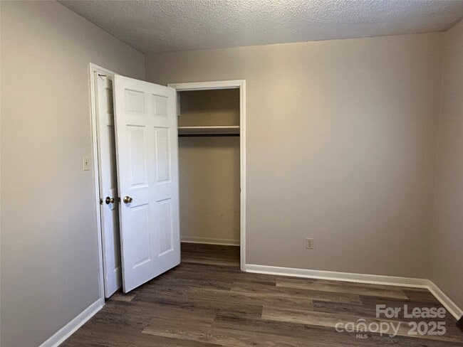 Building Photo - 3106 Brady Hoffman Rd