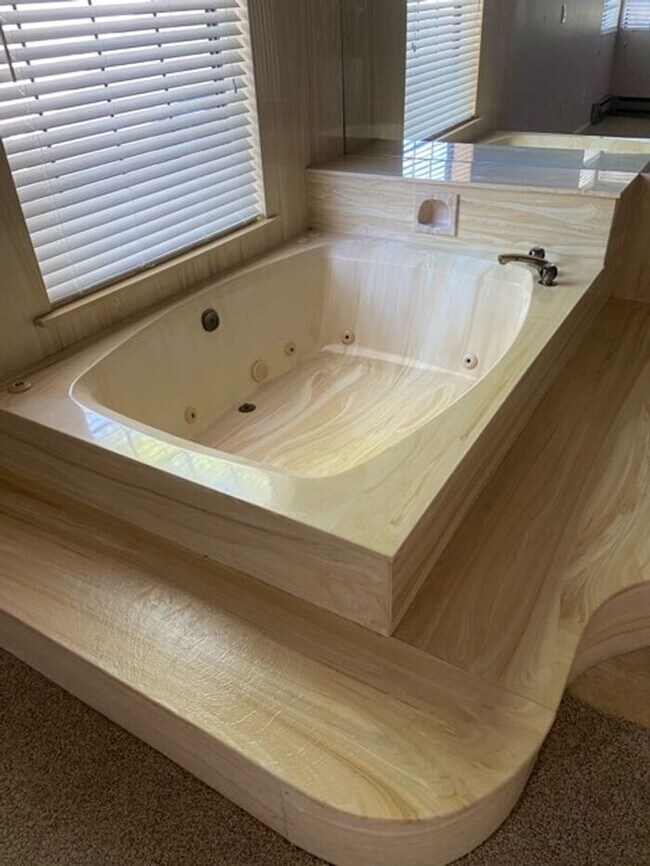 Building Photo - 5249 N Adobe Cir