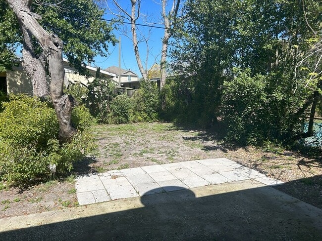 Building Photo - 3605 W Leila Ave