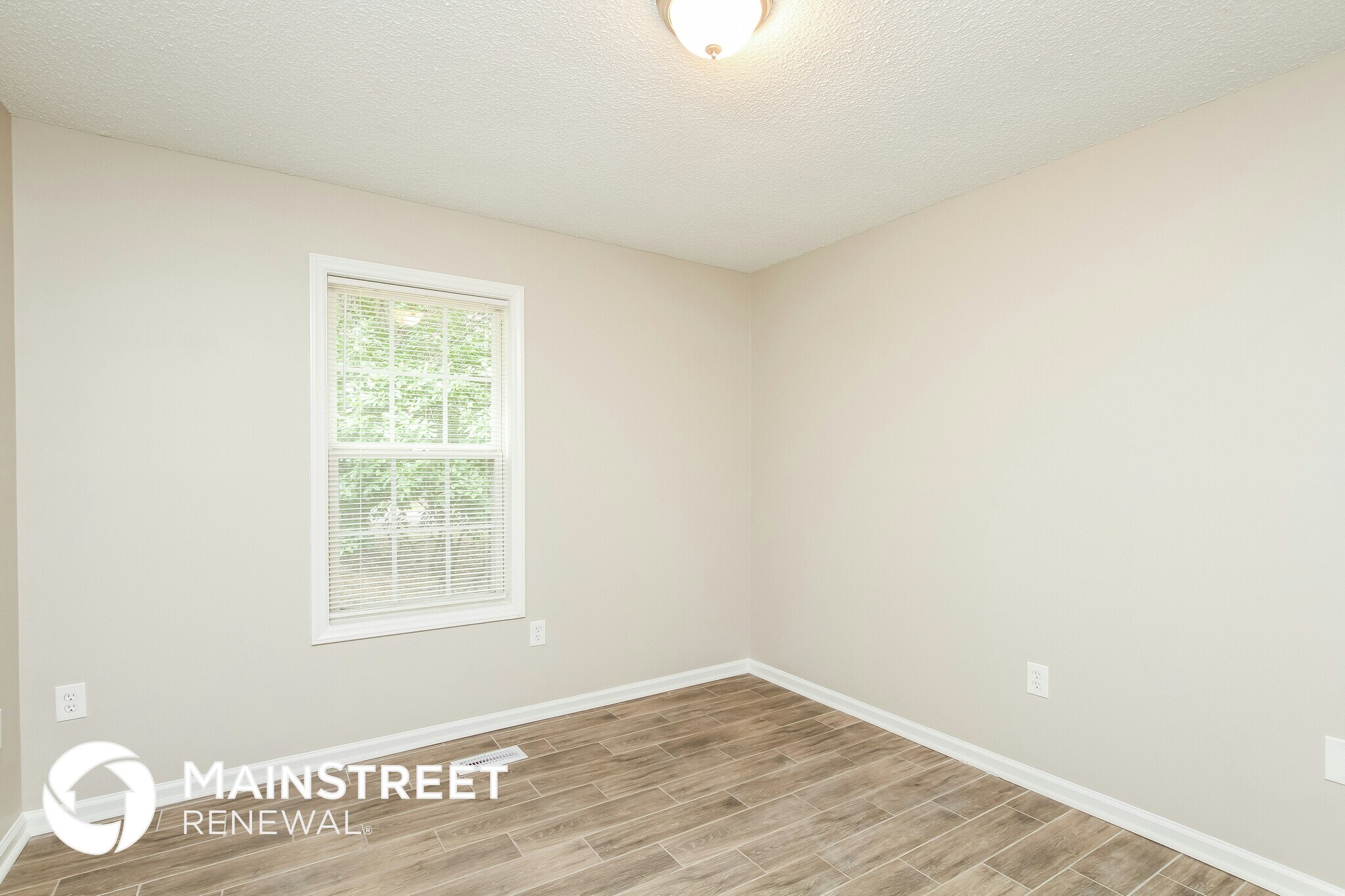 Building Photo - 709 Firecrest St SE