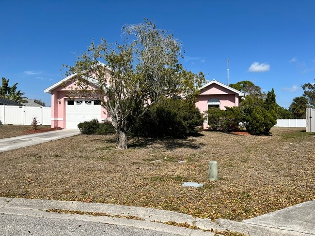 Building Photo - 4993 Reagen Way