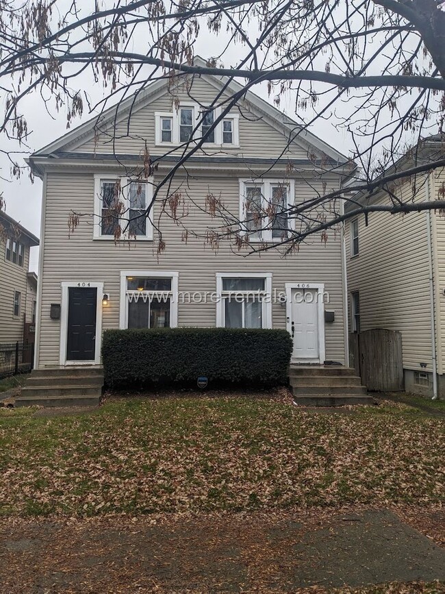 Primary Photo - 404-406-406 E Deshler Ave