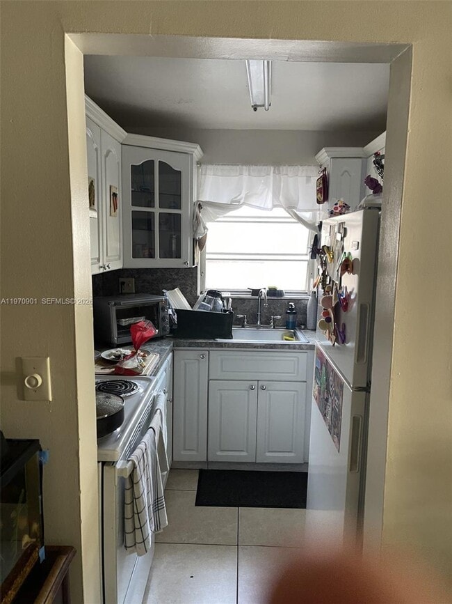 Building Photo - 3522 NE 171 St